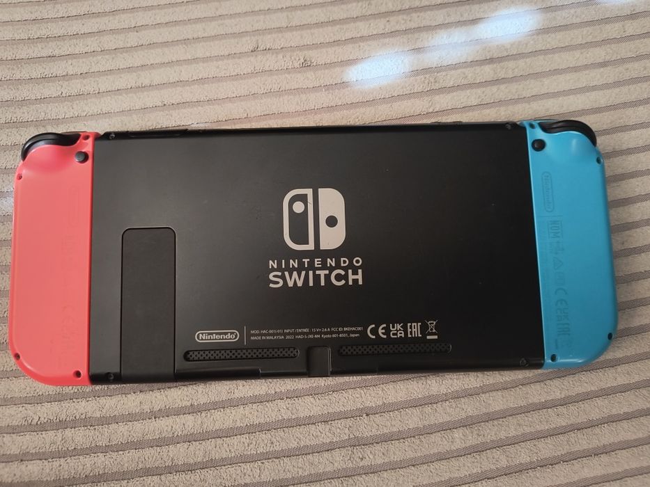 Nintendo Switch + 3 Gry