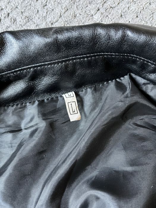 Шкіряна куртка.