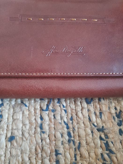 Carteira em pele nova Bugatti