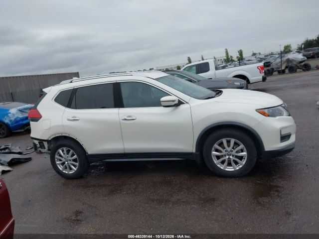 Nissan Rogue Sv 2017 *