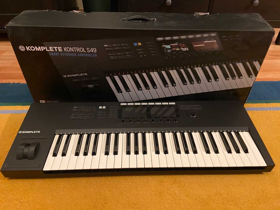 Controlador MIDI Native Komplete Kontrol S49 MK2