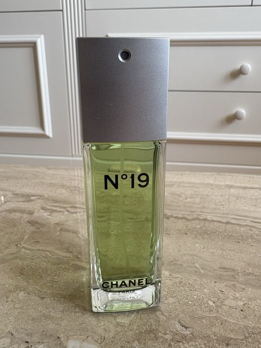 CHANEL No19 EAU DE TOILETTE 100ml 2本セット CHANEL シャネル No19 オードゥトワレット100ml 2本セット