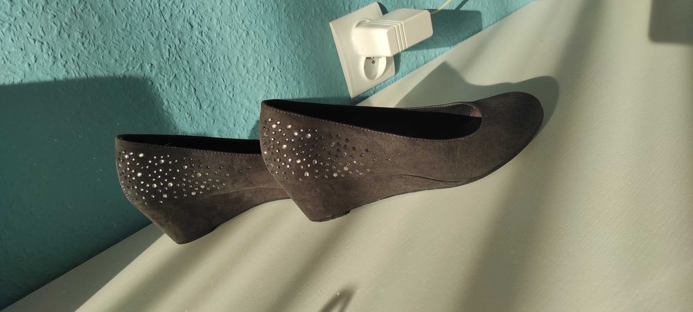 Buty półbuty czółenka koturny na koturnie graceland 37 deichmann szare