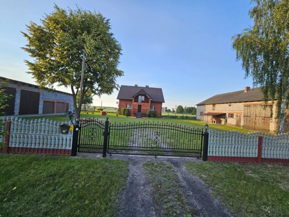 Gospodarstwo Rolne- dom, budynki gospodarcze