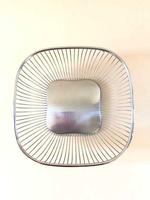Centro de Mesa / Fruteira - 845 SQUARE WIRE BASKET - Alessi