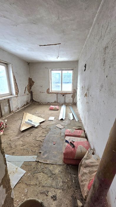 Терміновий Продаж по вул.Українська буд.20.