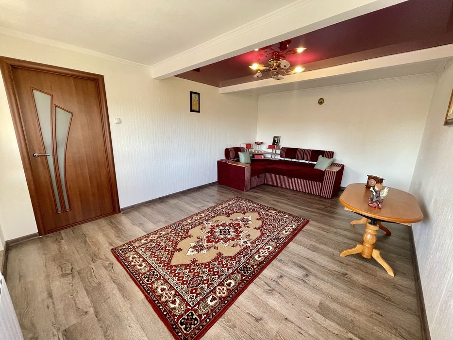 Продаж будинку в Довгинцівському районі