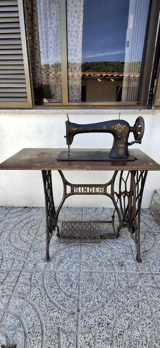 Máquina de costura Singer