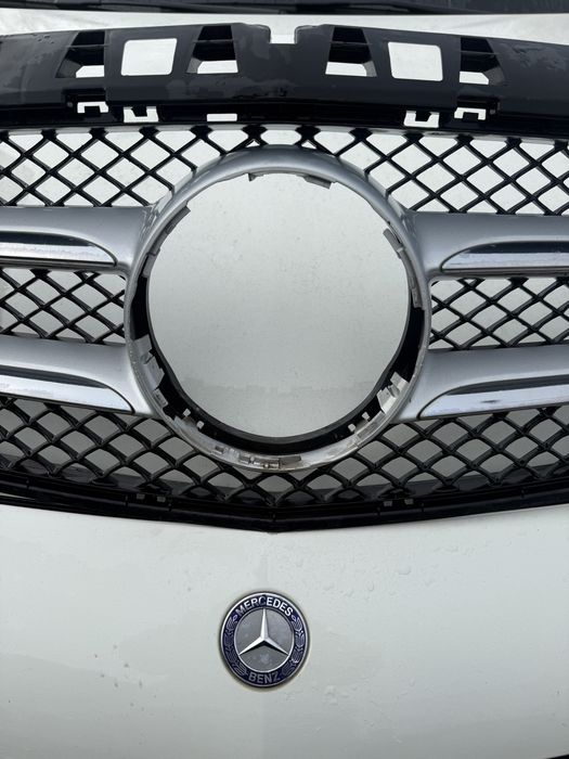 Grelha frontal de origem - Mercedes Classe A
