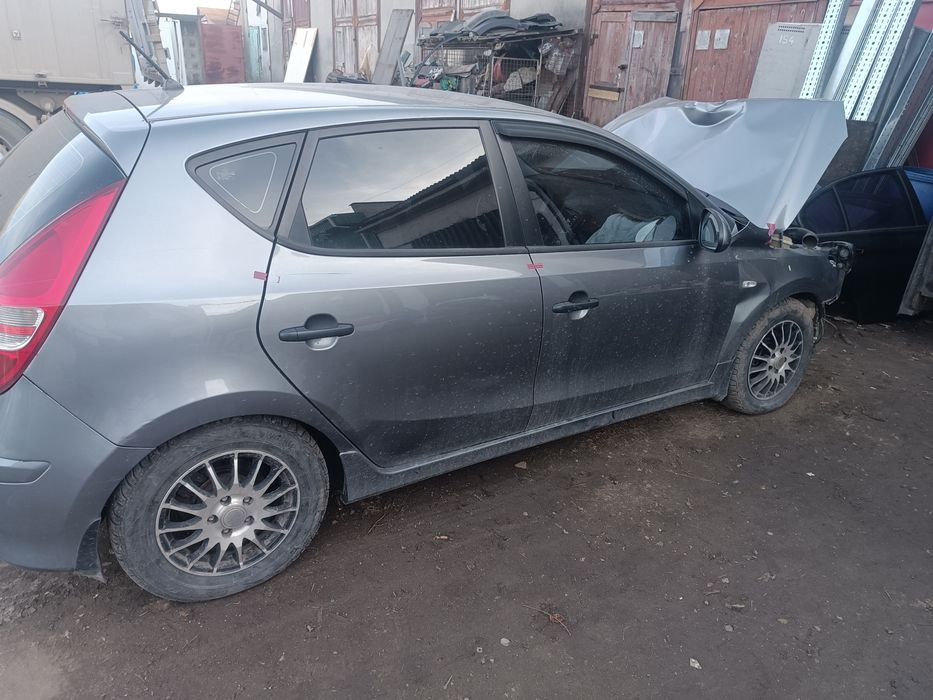 Розборка HYUNDAI i30