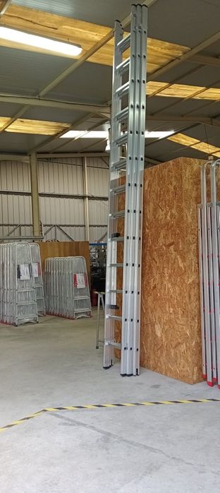 Escada Tripla Alumínio 3m (7m Úteis) Degrau Quadrado Nova - Fábrica