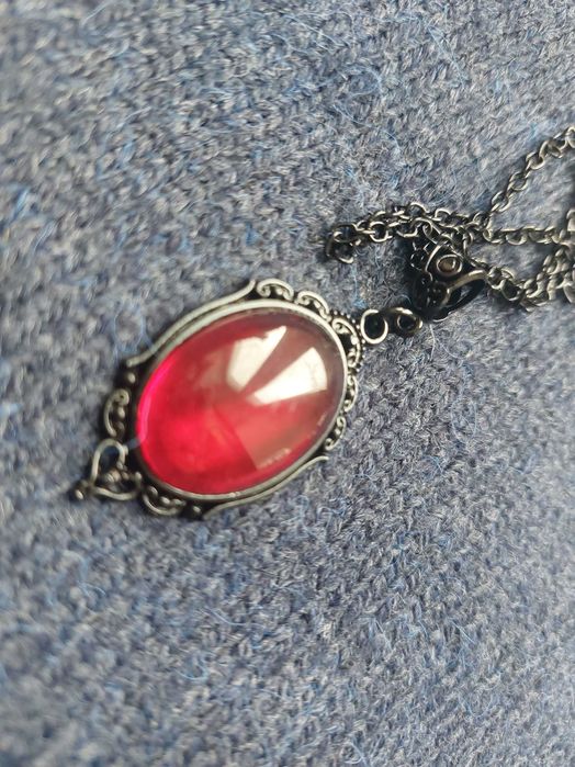 Женское колье ожерелье  Рубиновый овал