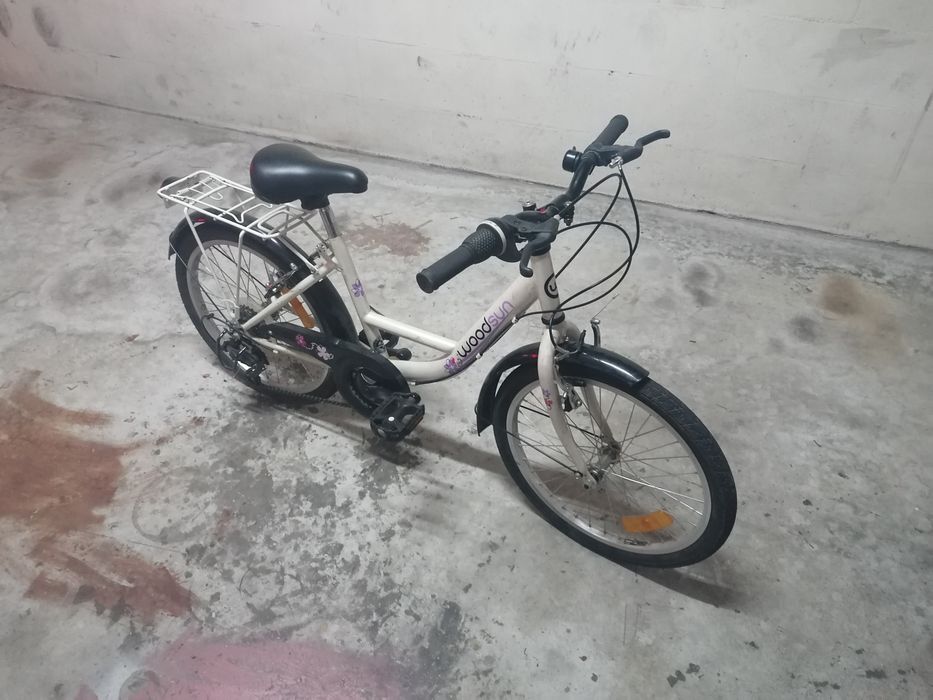 Bicicleta de criança (menina)