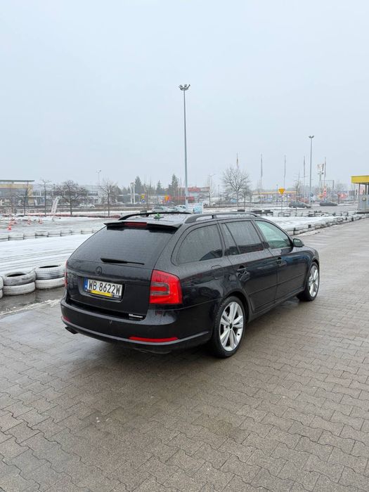 W ofercie spoko auta Skoda octavia VRS/2.0 turbo benzyna/Manual
