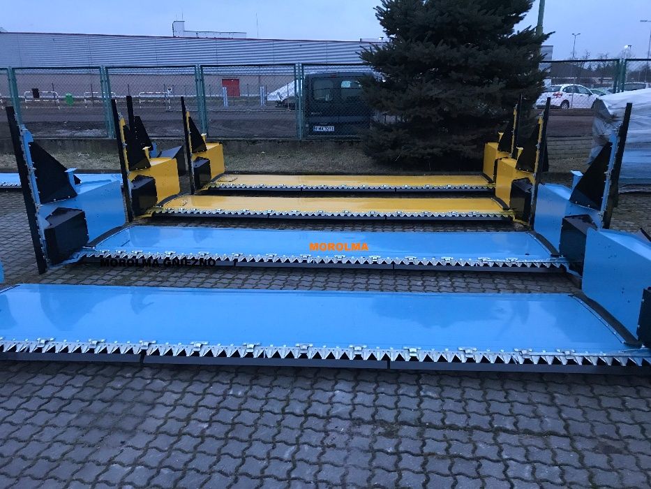 Stół do rzepaku Bizon Super Rekord Z-056/58 MMiUR Wągrowiec przystawka