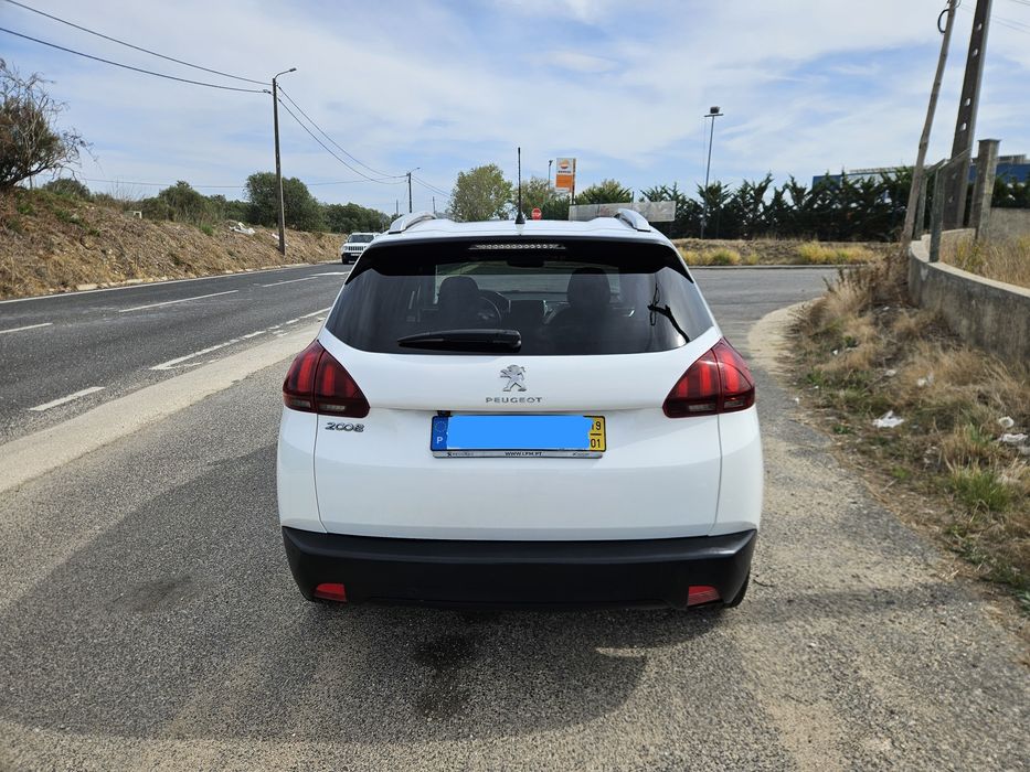 Peugeot 2008 1.2 Style - 2019