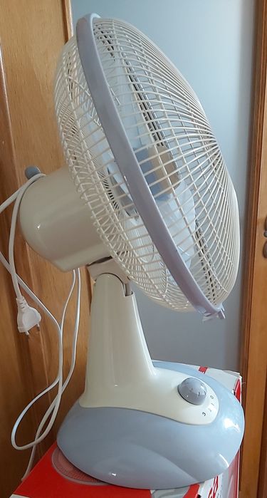 Ventoinha UFESA 40cm , NOVO.
