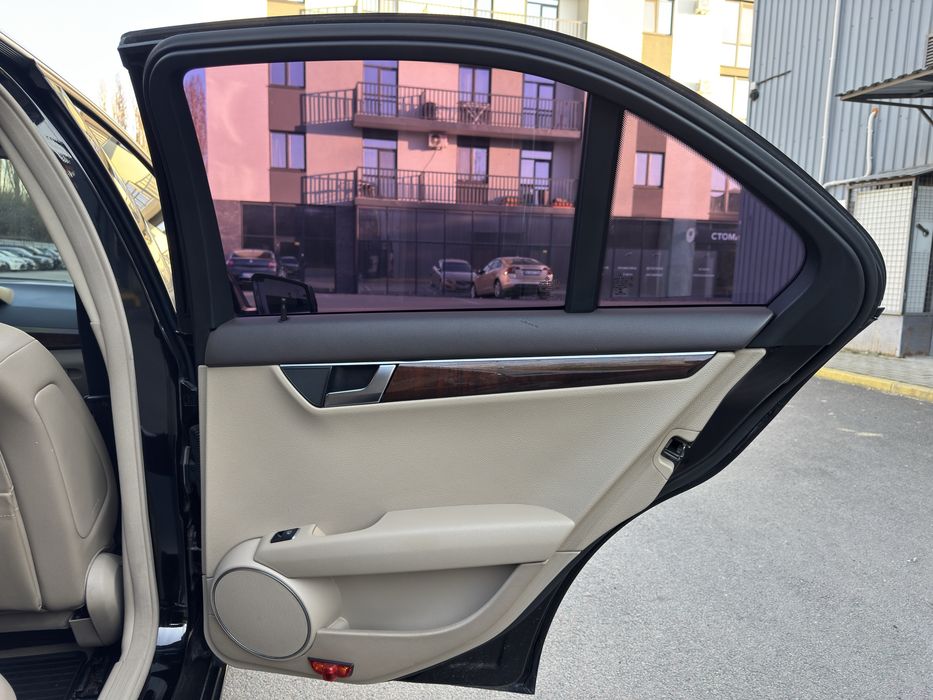 Mercedes-Benz C-Class 2014 VIN WDDGF8AB9EA945872 фото оголошення 14 з 19
