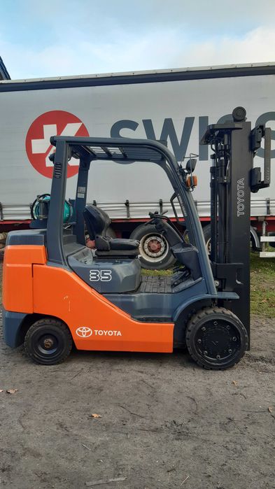 Wozek Toyota Tonero 8FGC35U paleciak 3000 GODZIN 3,5 TONY