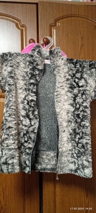 Продам безрукавку