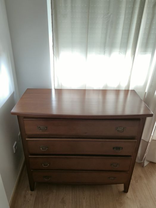 Quarto completo em madeira cerejeira
