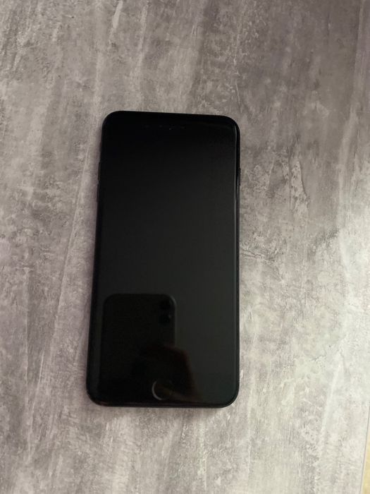 iphone 7+,32 гб памʼяті