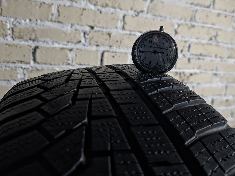 Зимові 215/60r17 Hankook | 2022 | 8/7mm | Hungary | Преміум шини/Ідеал