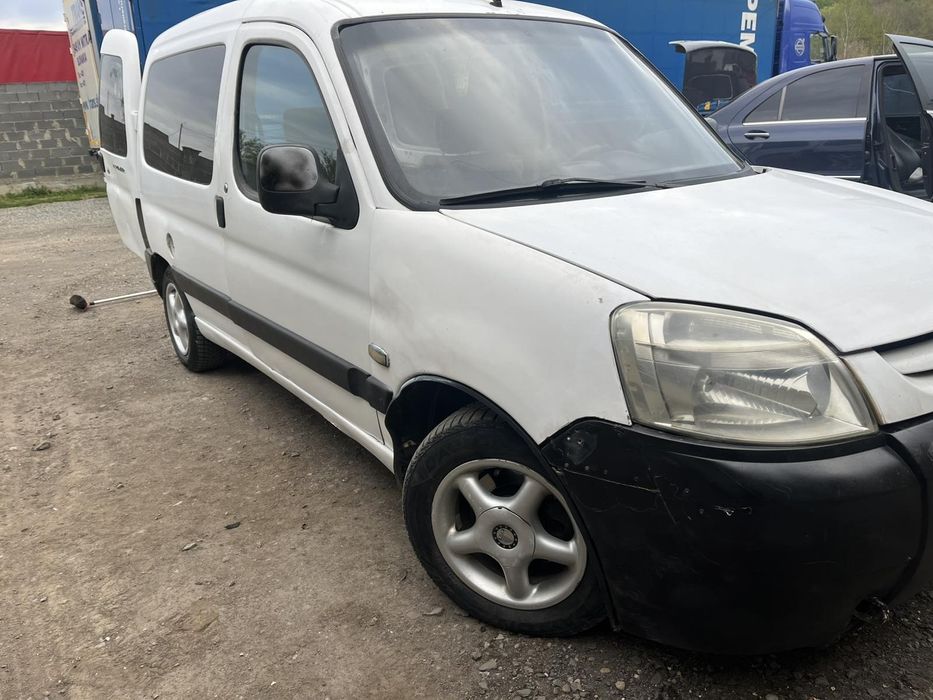 ГРУЗОВИЙ Пежо Партнер 1.9