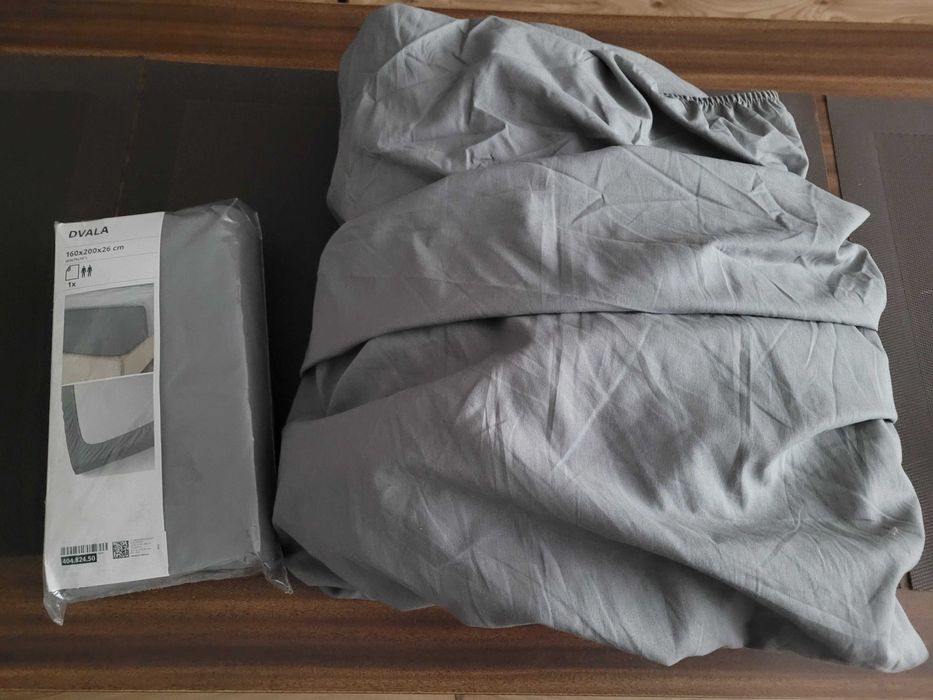 Prześcieradło z gumką IKEA DVALA 160x200 cm, jasnoszary, 2 szt.