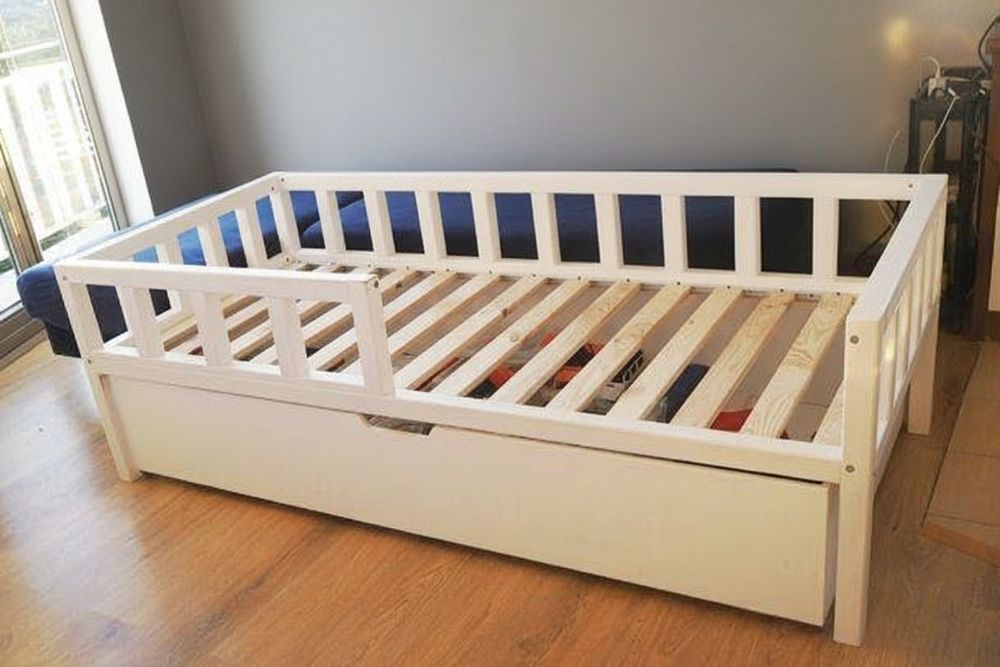 Drewniane łóżko 90x190