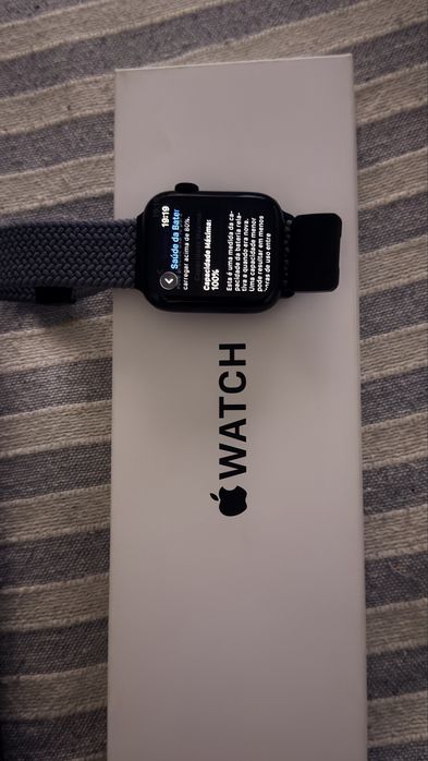 Watch SE (Gen 2)