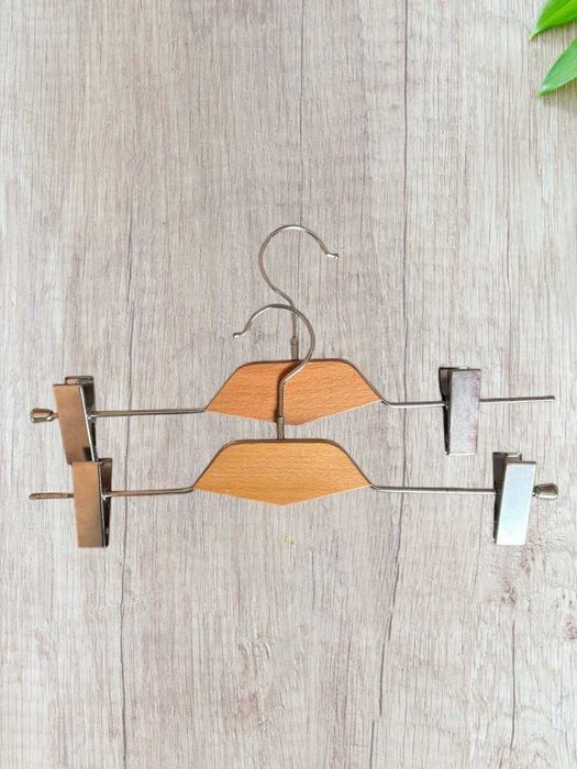 Дерев'яні плічка, тремпеля,  з міцними прищіпками