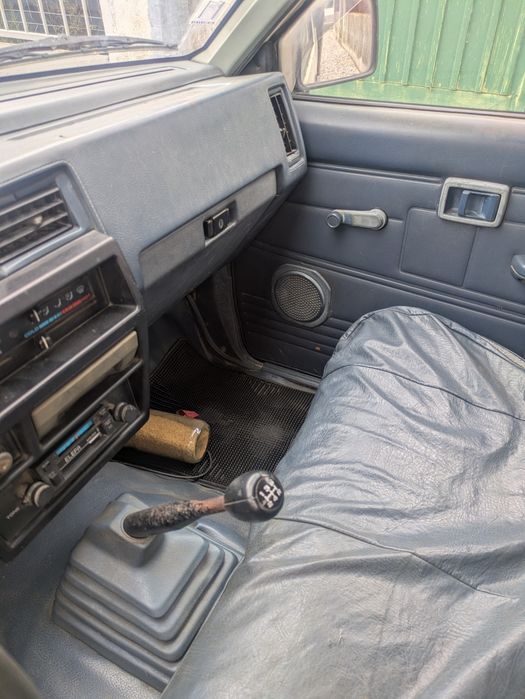 Carrinha Nissan king cab