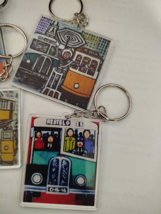 Colecção 4 porta-chaves com pinturas originais e únicos no mundo