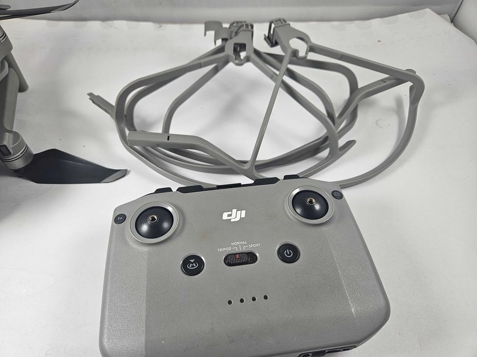 Dron DJI MAVIC AIR 2 FLY More combo