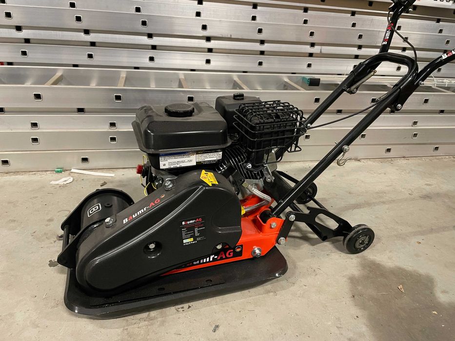 Zagęszczarka gruntu ubijak BAUMR-AG 90kg silnik BRIGGS & STRATTON + 10 LAT GWARANCJI