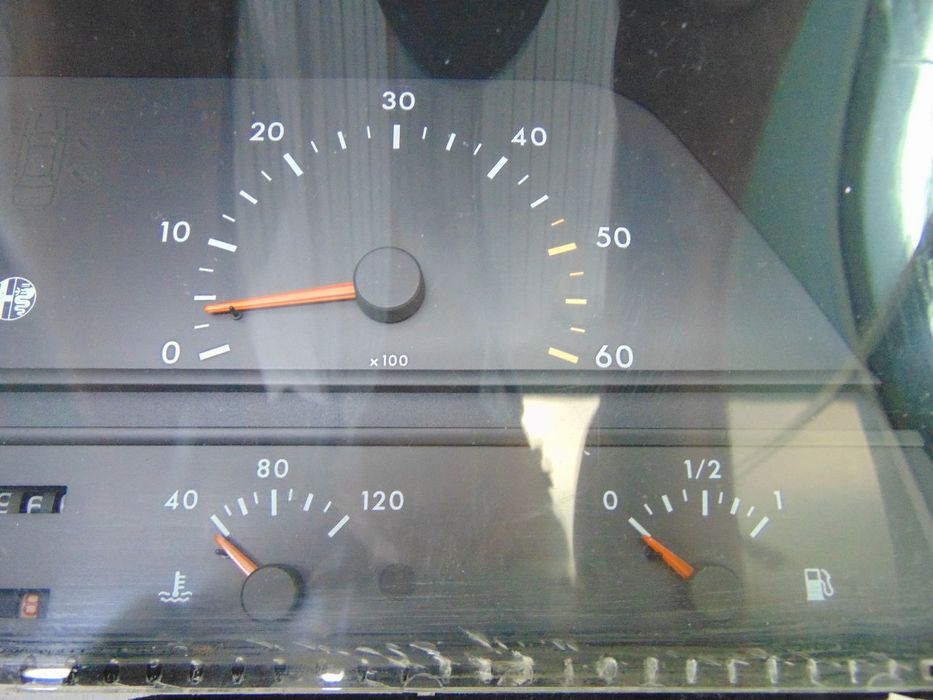 Alfa romeo 164 conta km´s/Pala