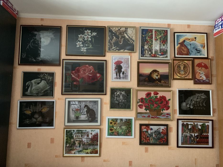 Продам картини вишиті хрестиком