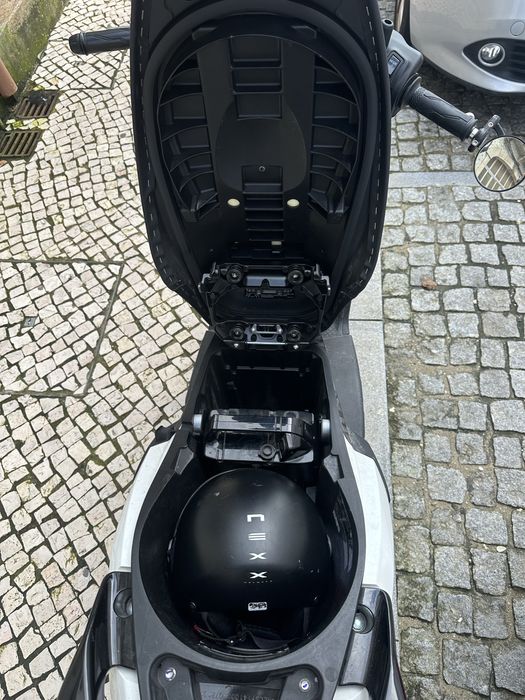Yamaha NEO'S versão Dual Battery