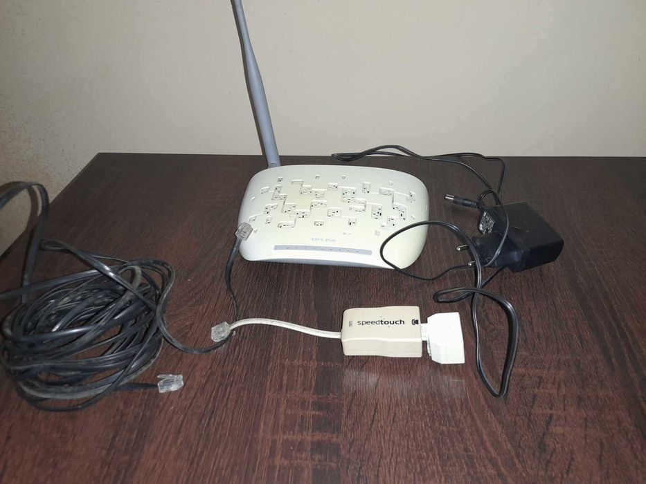 router  bezprzewodowy  TP-link  , TD-W8951ND