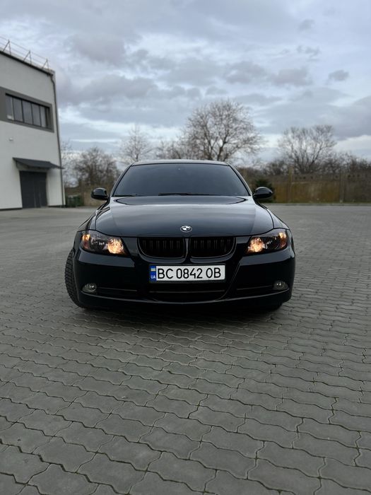 Bmw 320i 2007 2.0 бензин