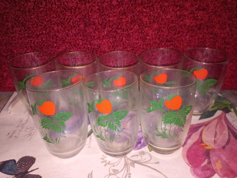 Продам стакани набір