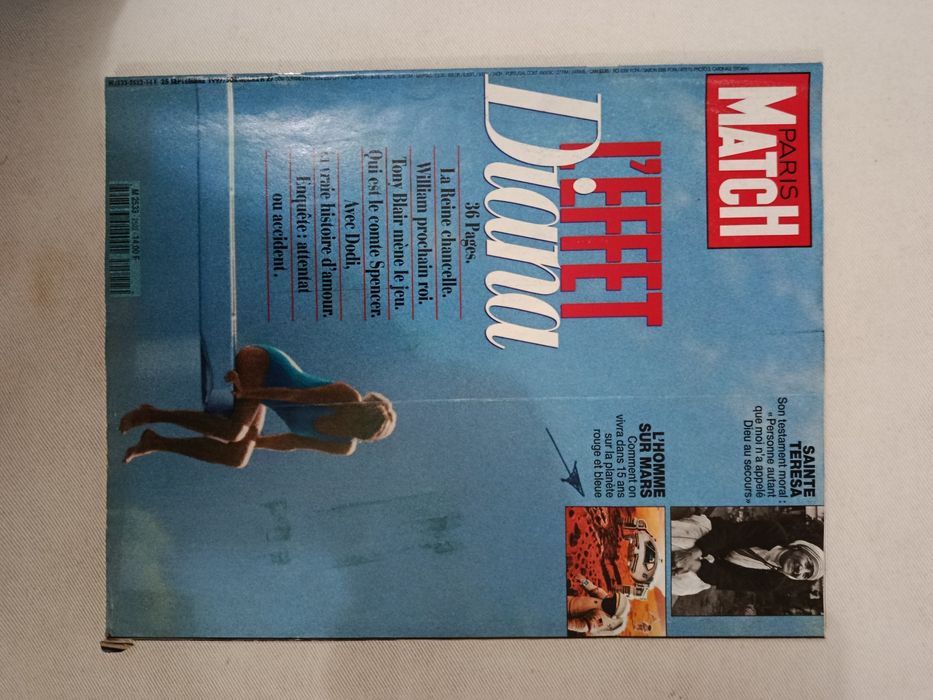 Lote de REVISTAS Colecionáveis ( 5 )