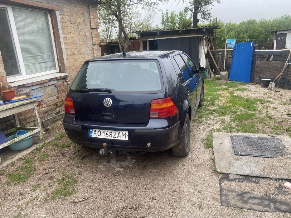 Продам машину гольф 4
