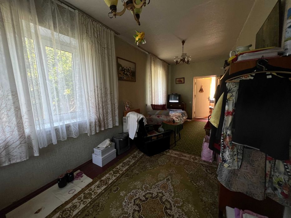 Продаж двоповерхового цегляного будинку, с.Хмельовик Є ВІДЕООГЛЯД