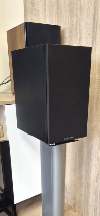 Британська акустика  Bowers  & Wilkins  606  England  , B&W