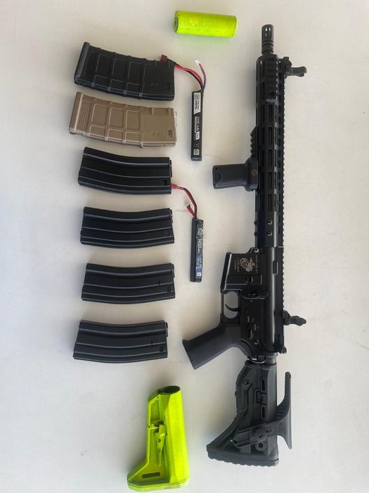 M4 Specna Arms SA-A28 TiTan - airsoft + Colete