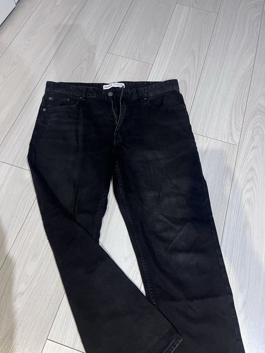 Spodnie Straight-Czarne Bershka