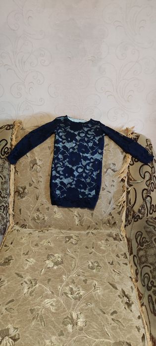 Продам плаття для дівчинки.