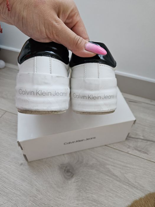 Białe Snakersy Calvin Klein rozm. 40